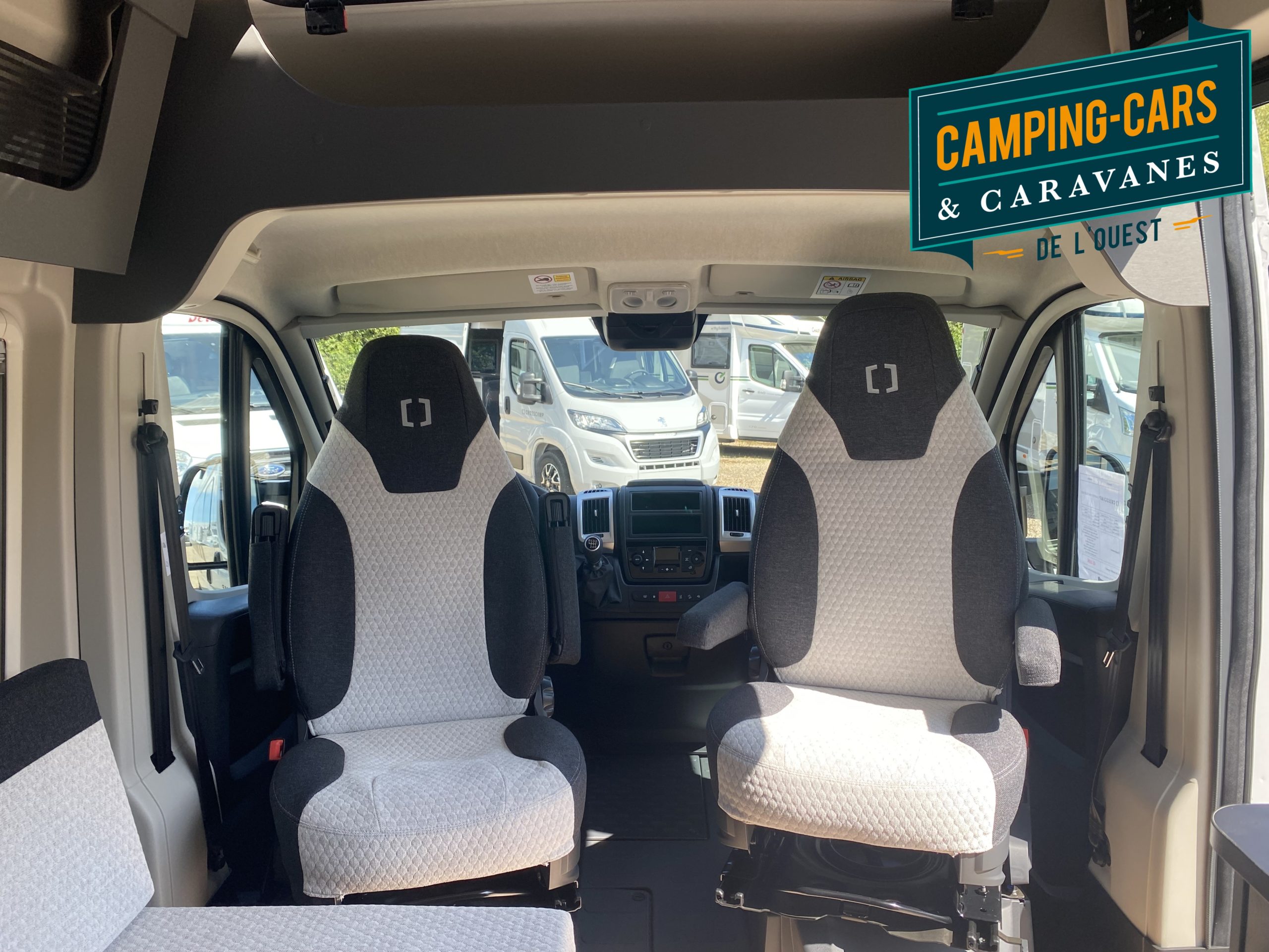Crosscamp Flex 541 : un camper-van révolutionnaire, à l'aménagement  amovible – Le Monde du Camping-Car